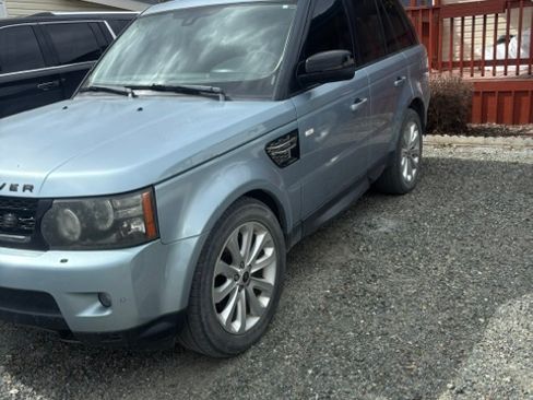Used 2012 Land Rover Range Rover Sport HSE LUX AWD/4WD image 9