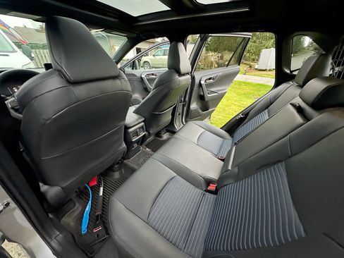 Used 2024 Toyota RAV4 XSE image 12