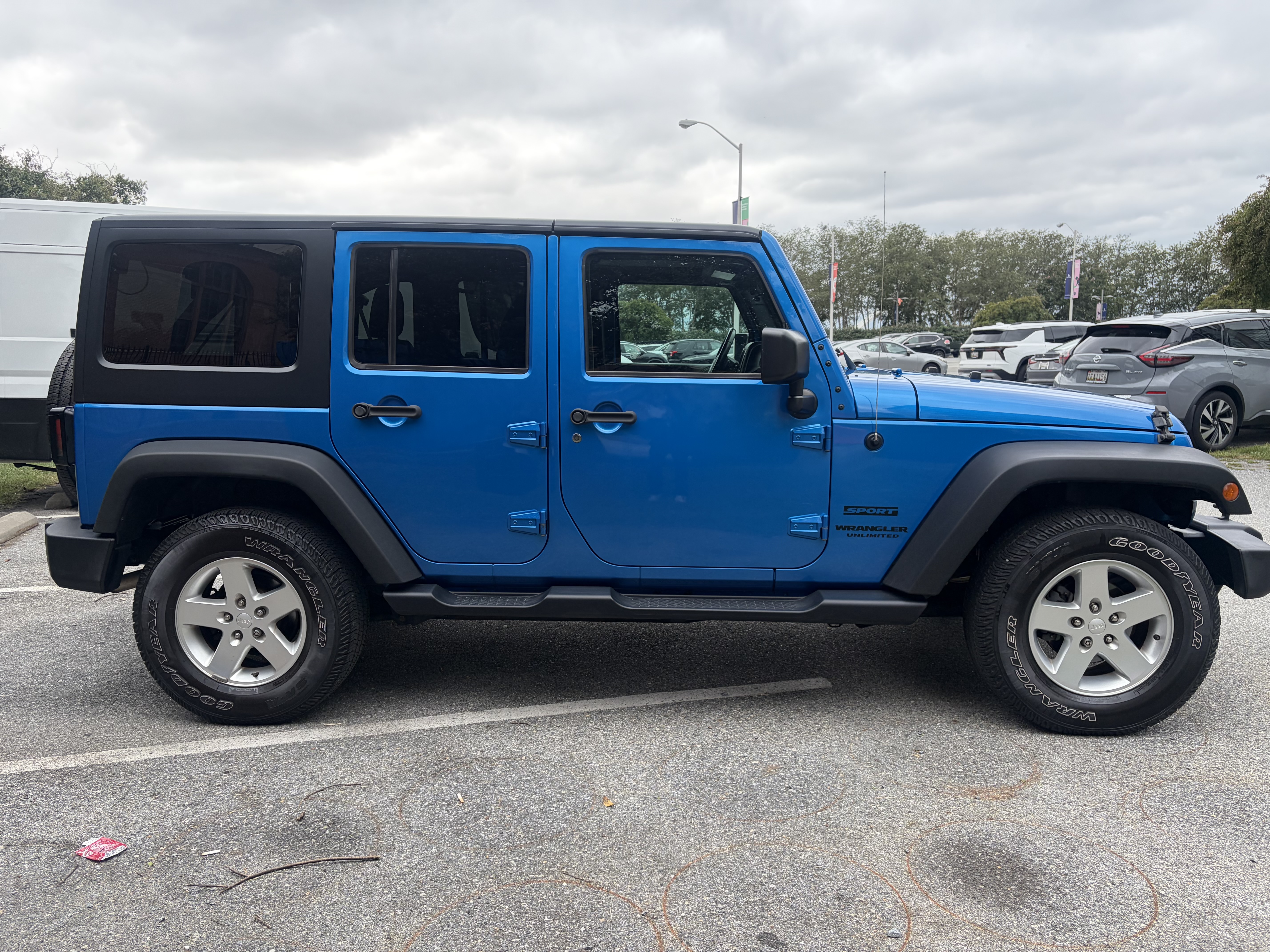 Used 2016 Jeep Wrangler Unlimited Sport w/ Quick Order Package 24S AWD/4WD image 2