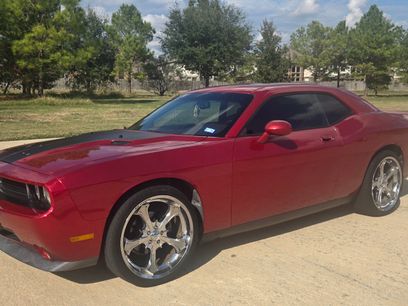 Used 2009 Dodge Challenger SE