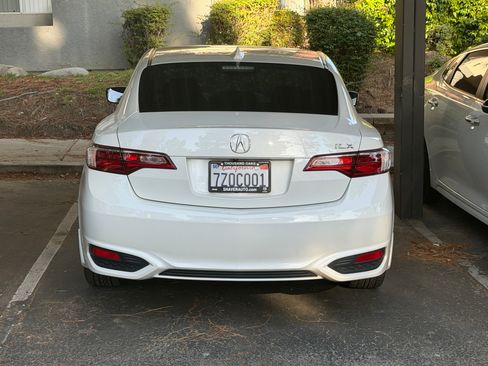 Used 2017 Acura ILX image 1