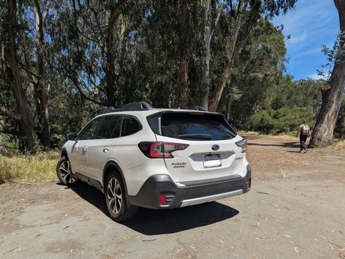 Used 2022 Subaru Outback Limited w/ Popular Package #2 AWD/4WD image 6