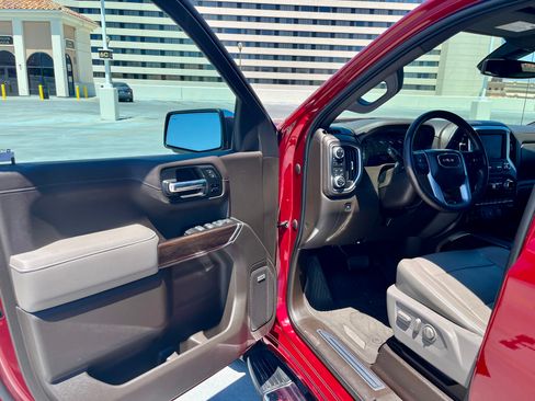 Used 2020 GMC Sierra 1500 SLT w/ SLT Premium Plus Package AWD/4WD image 12