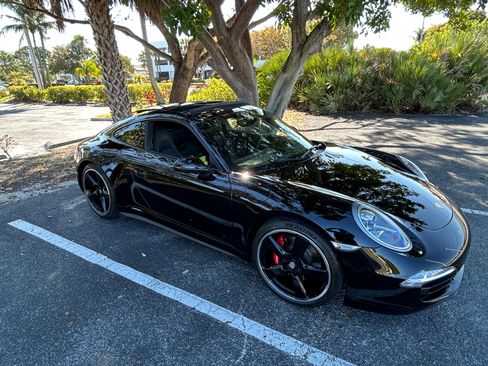Used 2013 Porsche 911 Carrera 4S image 1