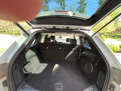 Used 2013 Jeep Grand Cherokee Laredo image 11