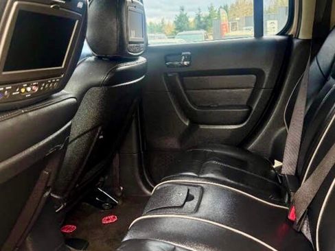 Used 2006 HUMMER H3 image 6