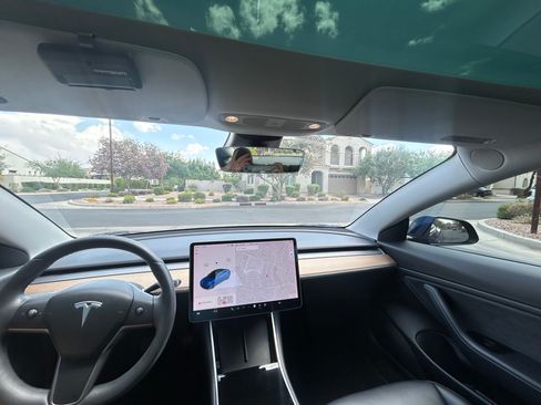 Used 2020 Tesla Model 3 Long Range image 12