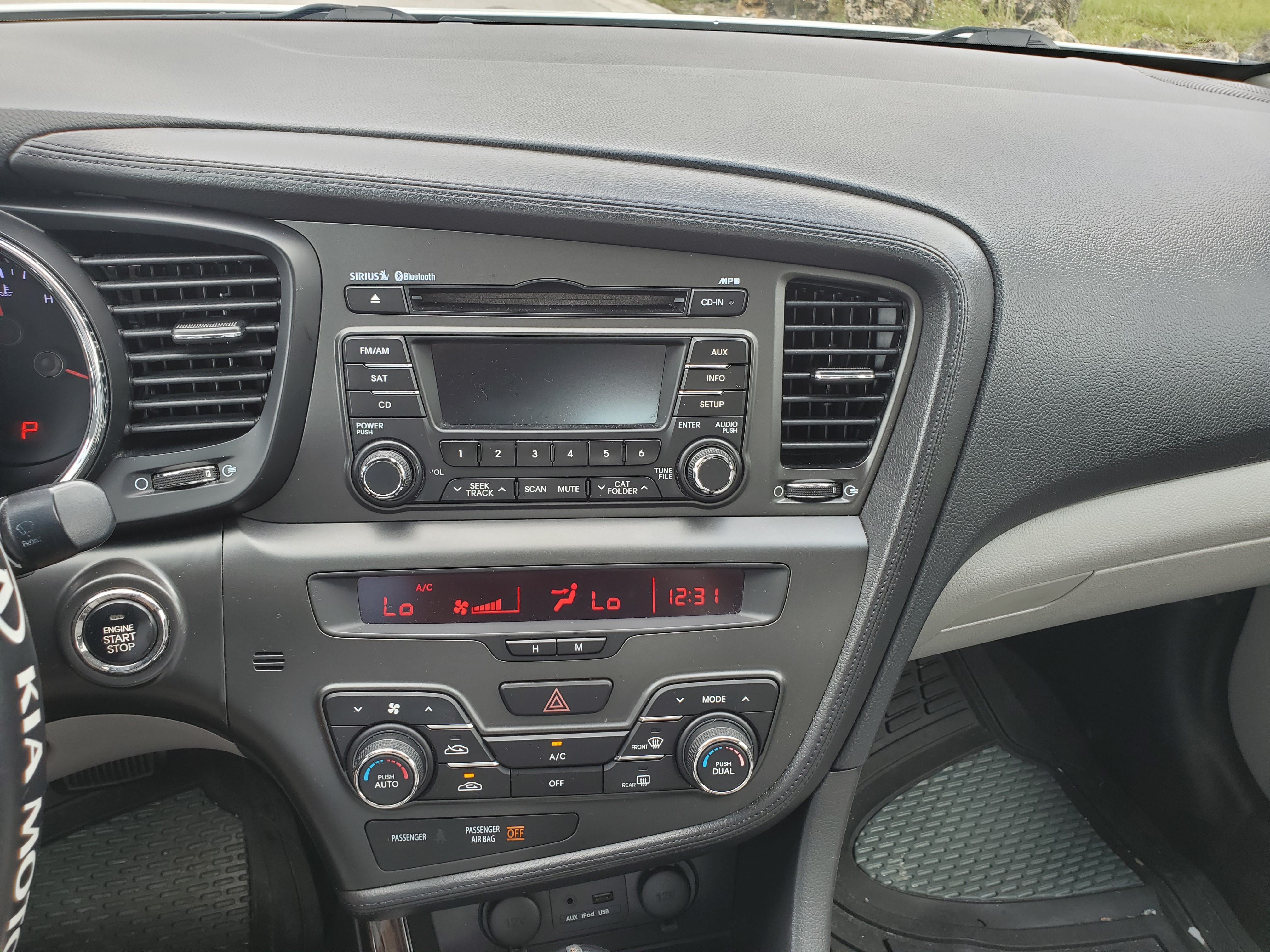 Used 2012 Kia Optima EX FWD image 10