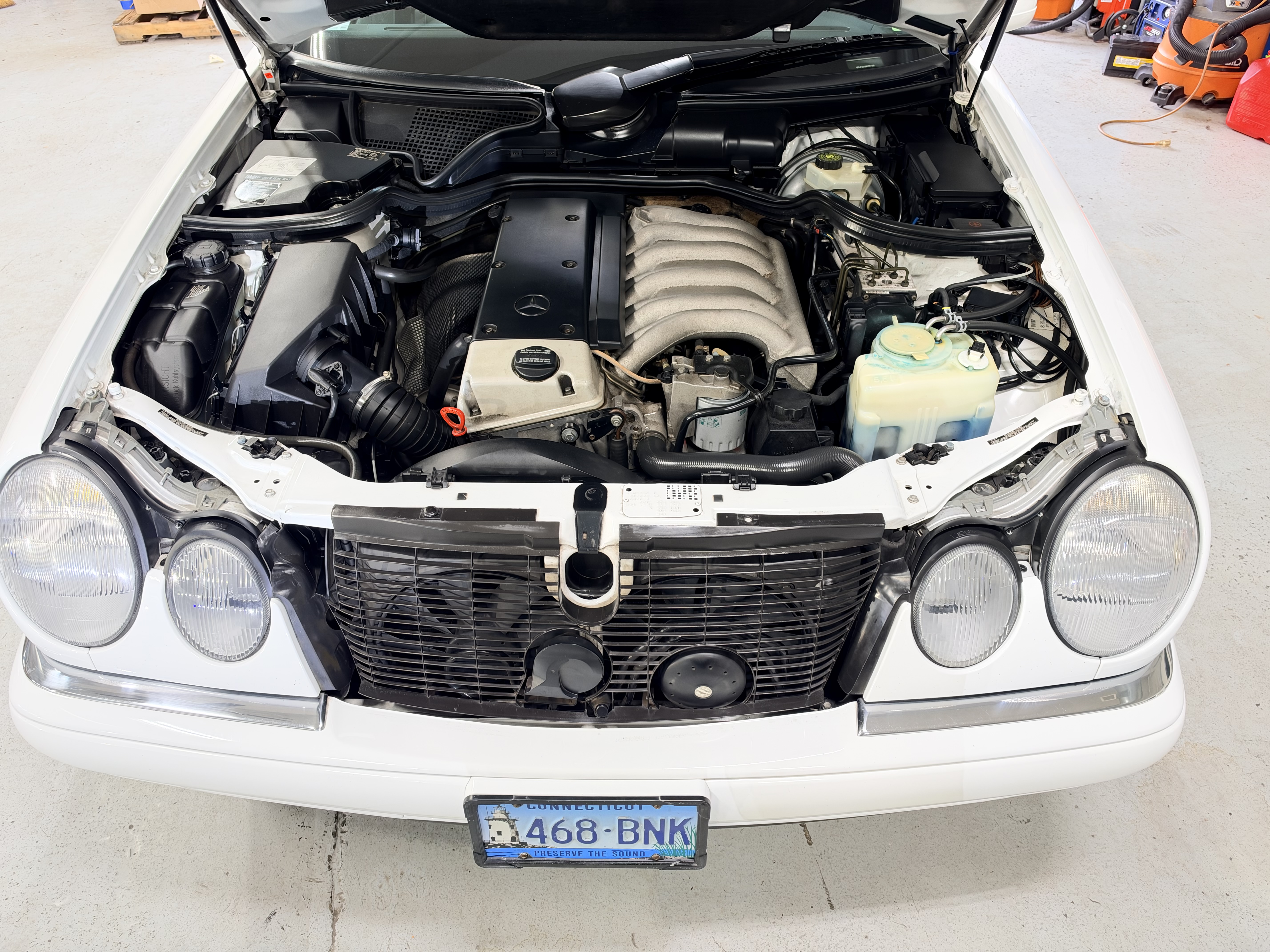 Used 1998 Mercedes-Benz E 300 Sedan image 14