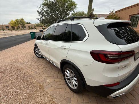Used 2021 BMW X5 xDrive45e w/ Parking Assistance Package image 6