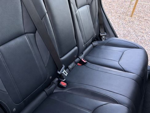 Used 2019 Subaru Forester Limited w/ Popular Package #3 image 9