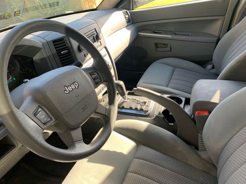 Used 2006 Jeep Grand Cherokee Laredo image 6