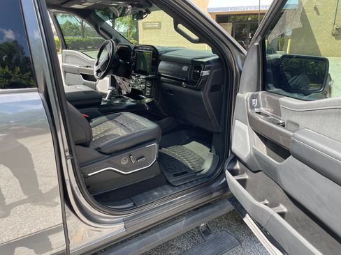 Used 2022 Ford F150 Lariat w/ Equipment Group 502A High AWD/4WD image 16