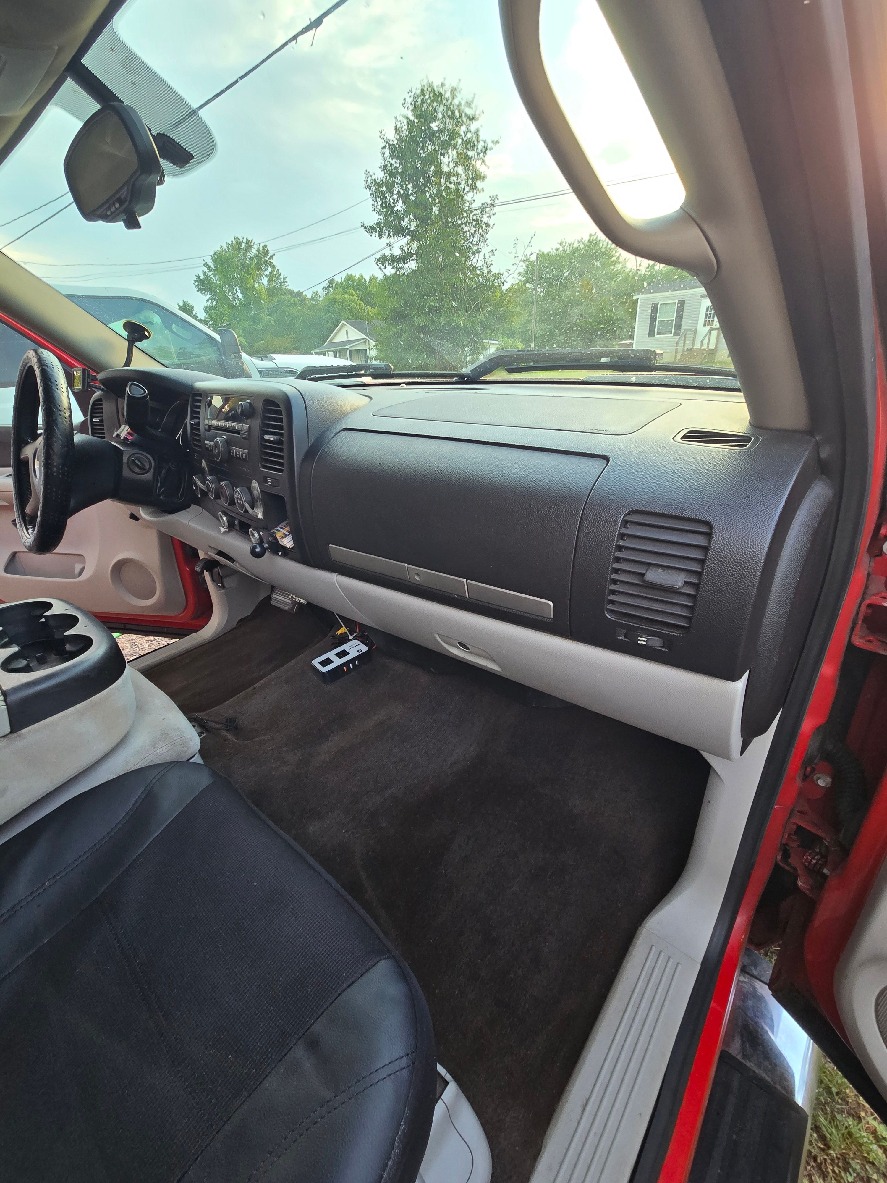 Used 2009 Chevrolet Silverado 1500 LT w/ Power Pack Plus AWD/4WD image 14