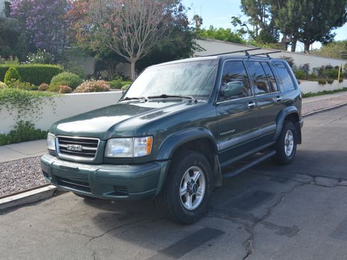 Used 1998 Isuzu Trooper S AWD/4WD image 8