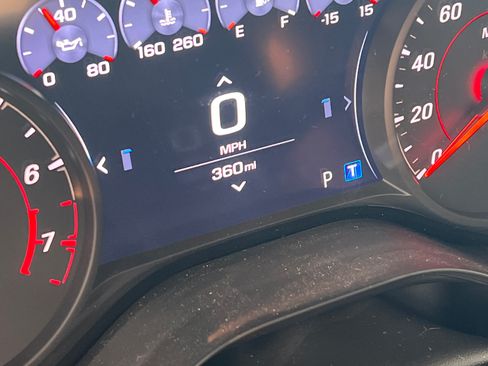 Used 2019 Chevrolet Camaro ZL1 RWD image 12