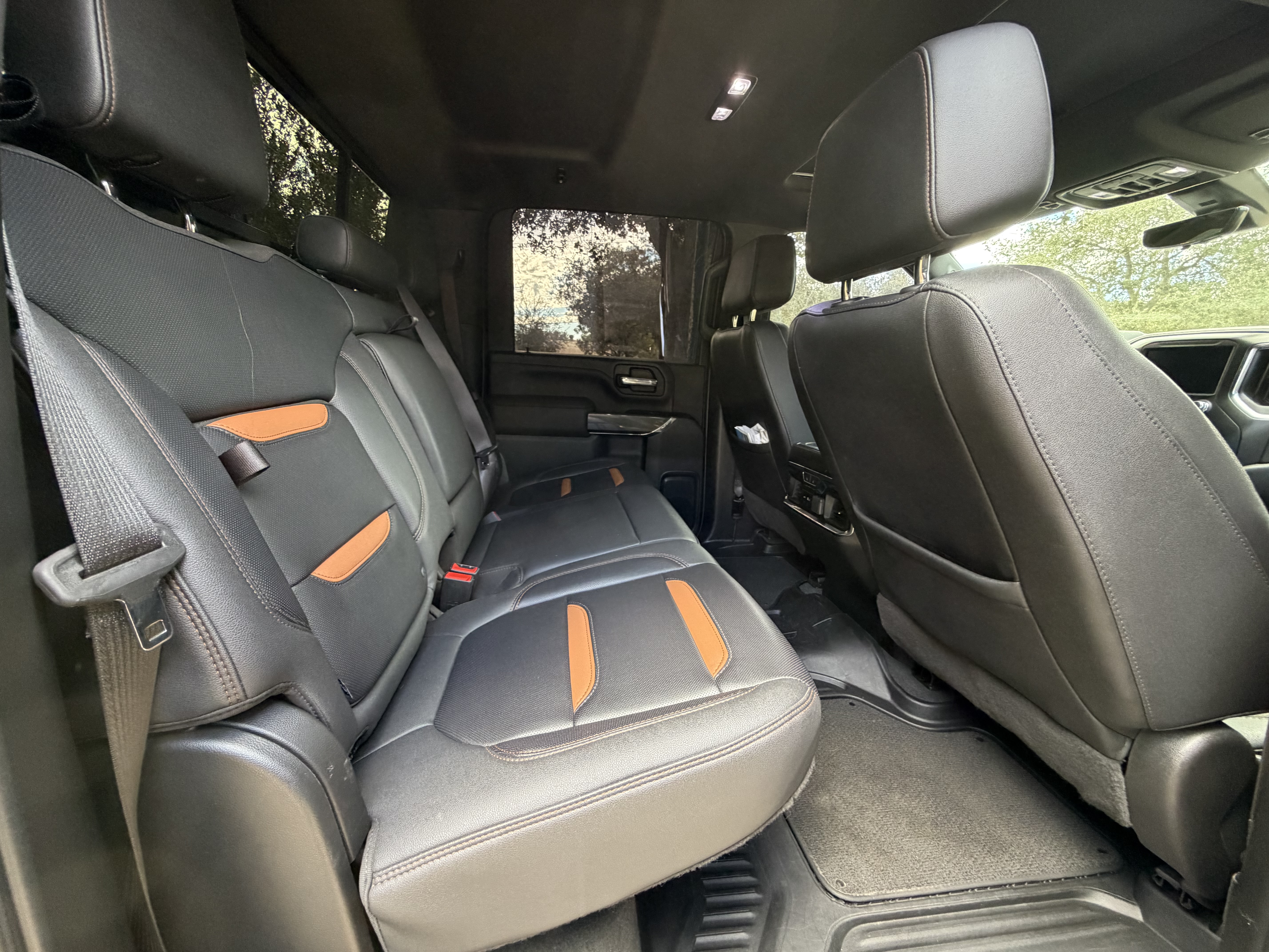 Used 2023 GMC Sierra 2500 AT4 w/ AT4 Preferred Package AWD/4WD image 13