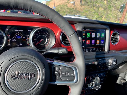 Used 2019 Jeep Wrangler Unlimited Rubicon image 5