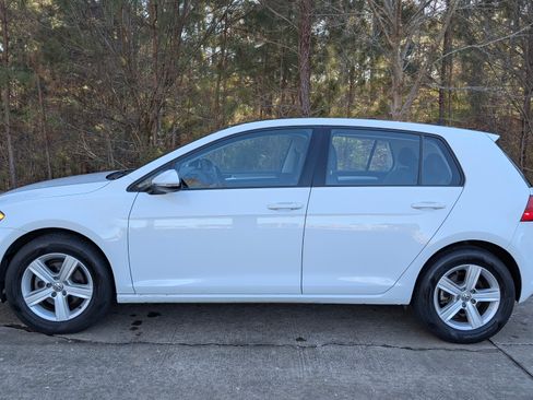 Used 2017 Volkswagen Golf Wolfsburg Edition image 1