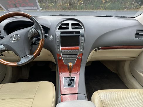 Used 2010 Lexus ES 350 w/ Preferred Accessory Package image 14