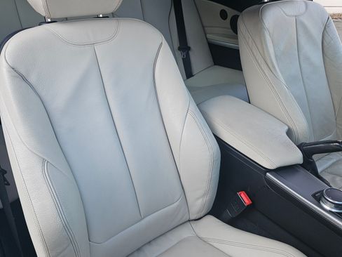 Used 2018 BMW 440i xDrive Coupe w/ M Sport Package image 19