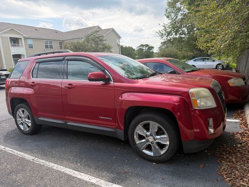 Used 2014 GMC Terrain SLT AWD/4WD image 2