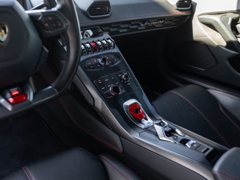 Used 2015 Lamborghini Huracan LP 610-4 image 15