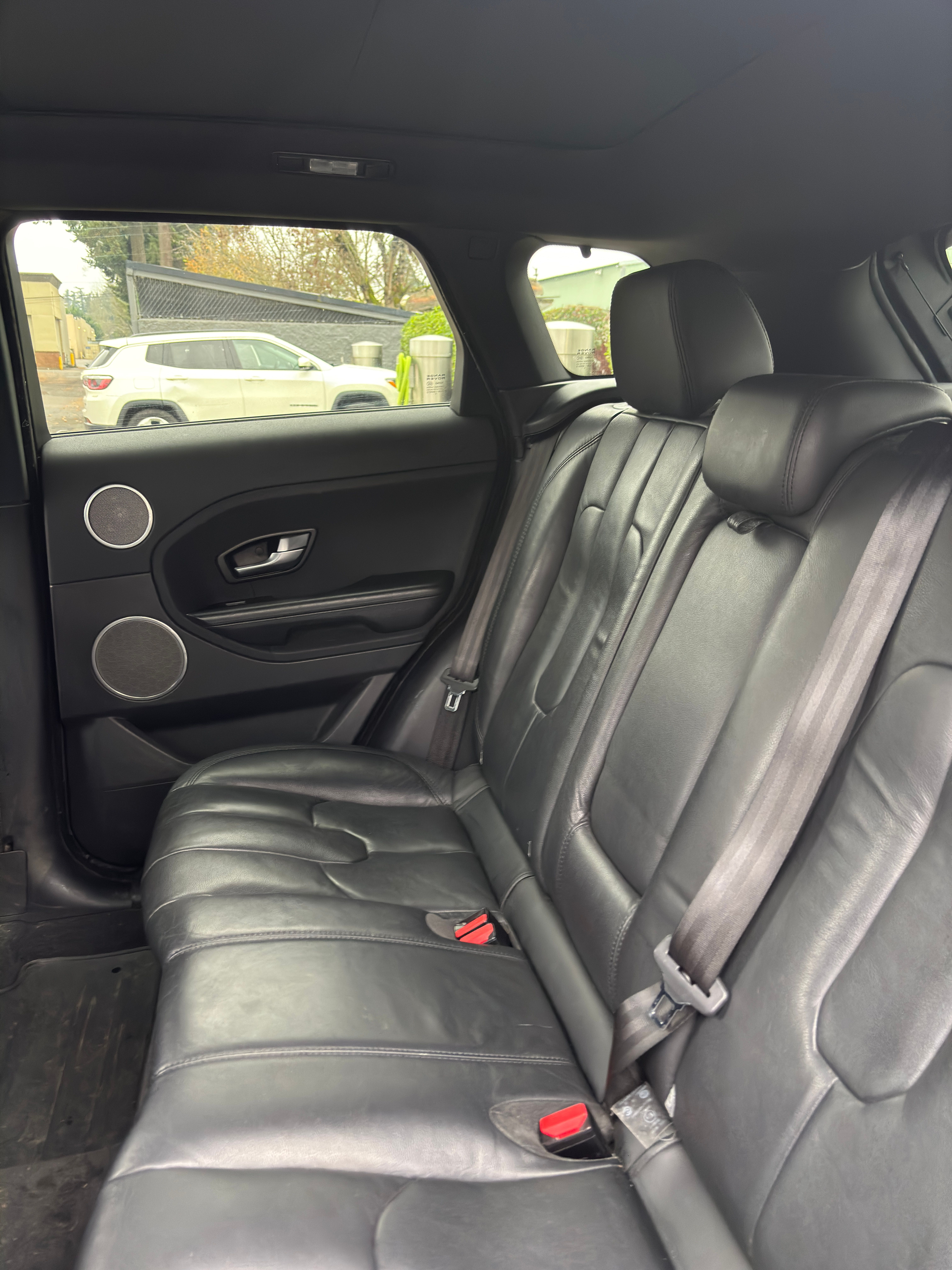Used 2014 Land Rover Range Rover Evoque Pure Premium AWD/4WD image 15