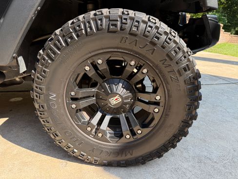 Used 2015 Jeep Wrangler Unlimited Sport w/ Quick Order Package 24S AWD/4WD image 8