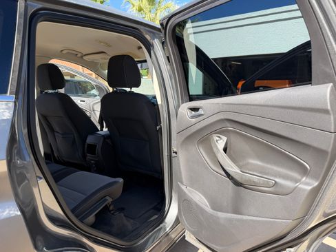 Used 2014 Ford Escape SE image 11