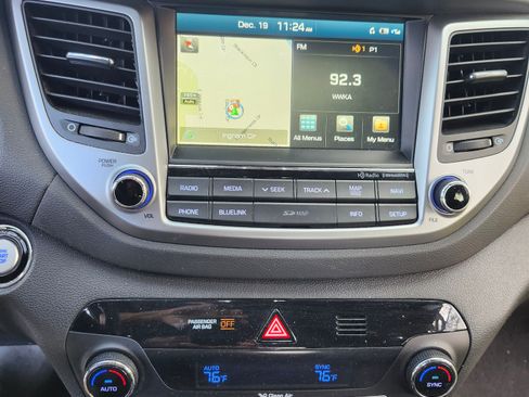 Used 2016 Hyundai Tucson Limited w/ Option Group 03 image 22