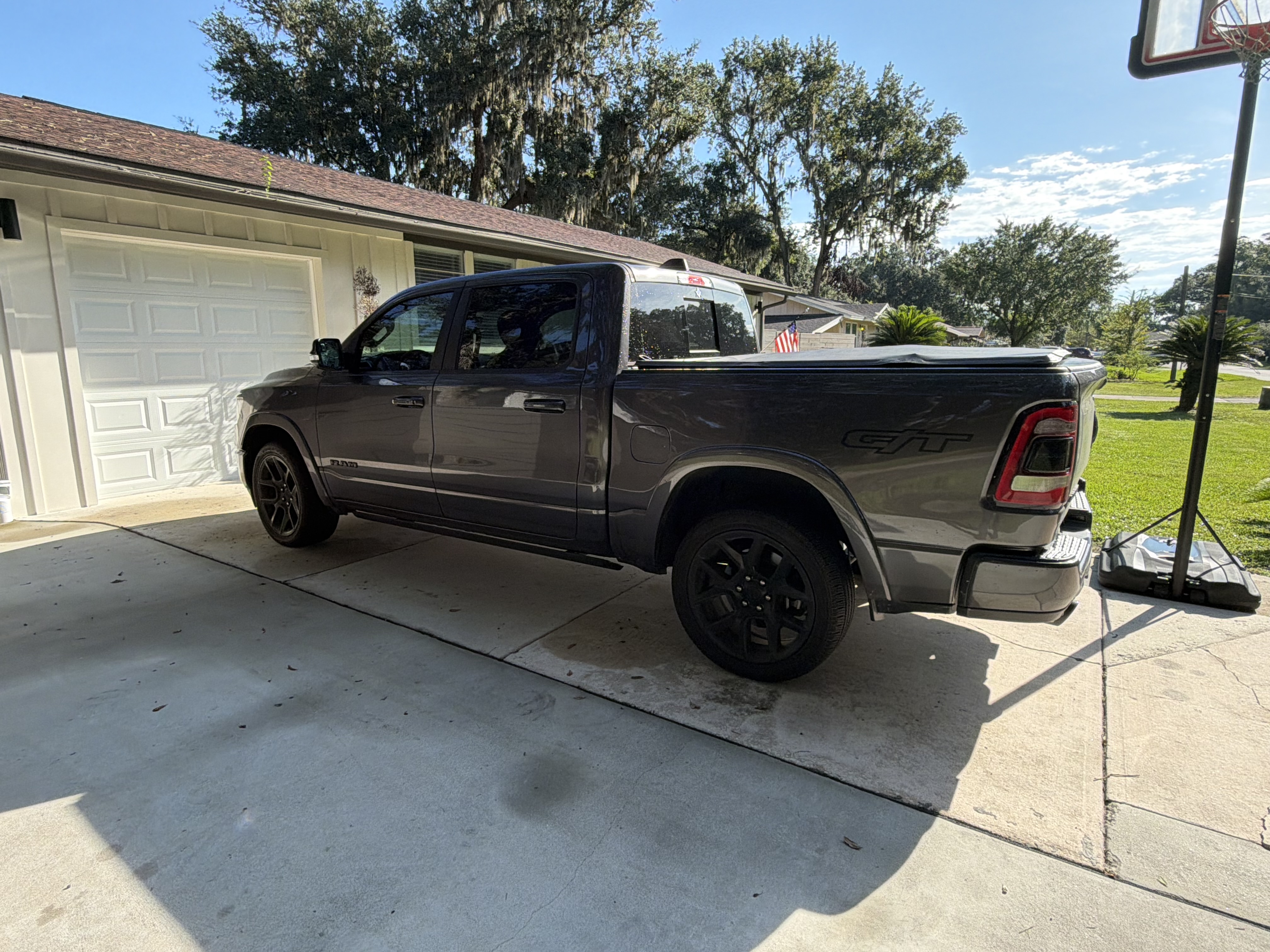Used 2022 RAM 1500 Laramie RWD image 14
