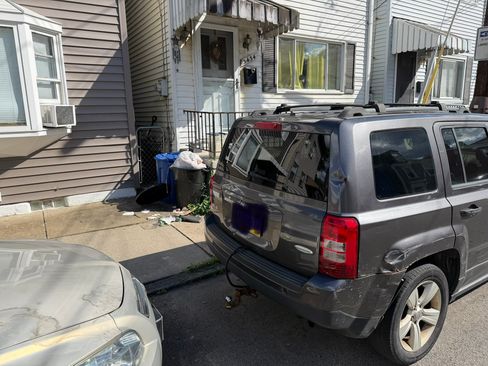 Used 2014 Jeep Patriot Latitude w/ Mopar Trailer Tow Group AWD/4WD image 9