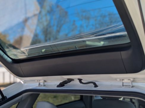 Used 2015 Toyota Prius Two image 9