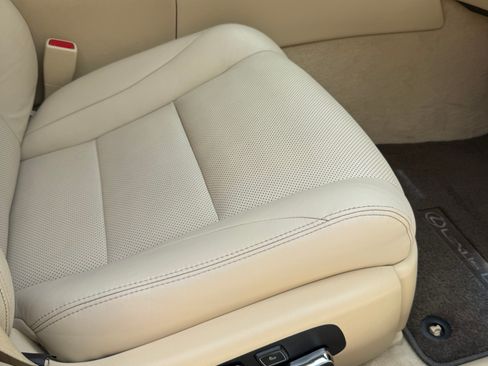 Used 2014 Lexus LS 460 AWD image 18