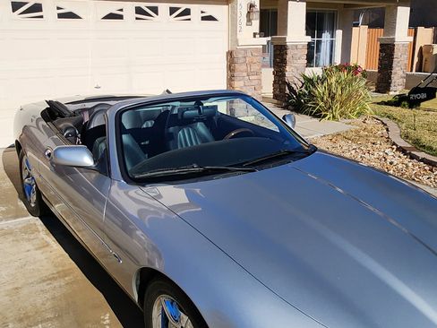 Used 1998 Jaguar XK8 Convertible image 5