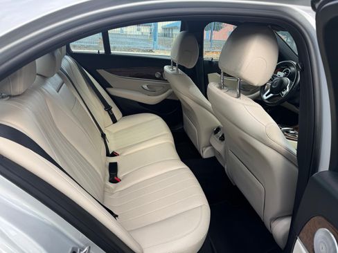 Used 2020 Mercedes-Benz E 350 Sedan image 8