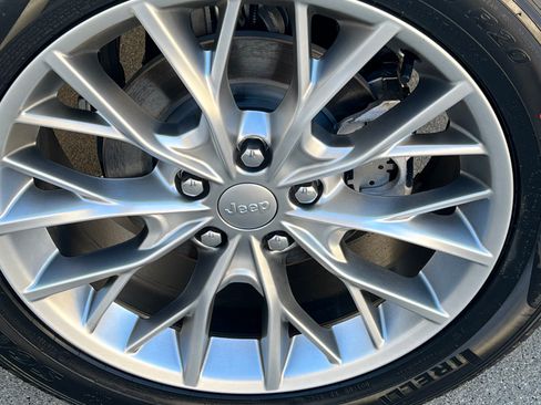 Used 2023 Jeep Grand Cherokee Summit w/ Adv Protech Group IV image 29