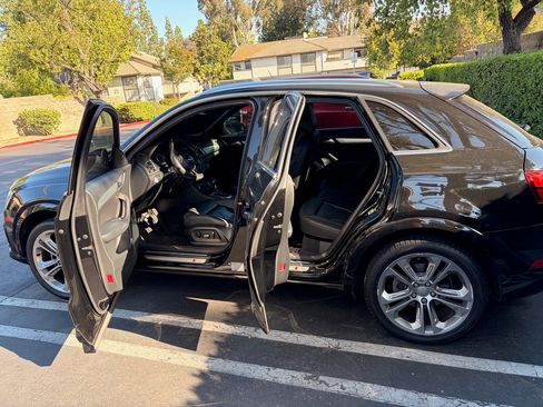 Used 2018 Audi Q3 2.0T Premium Plus w/ Premium Plus Package FWD image 12
