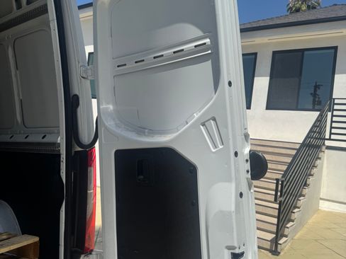 Used 2021 Mercedes-Benz Sprinter 2500 image 10