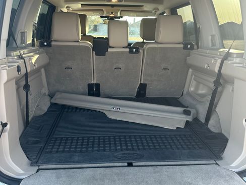 Used 2016 Land Rover LR4 HSE AWD/4WD image 10