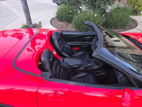 Used 2003 Chevrolet Corvette Convertible 2D w/ Preferred Equipment Group1 image 8