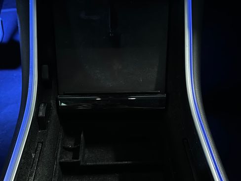 Used 2020 Tesla Model 3 Standard Range Plus RWD image 16