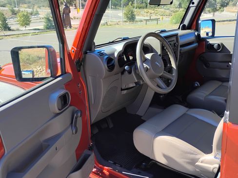 Used 2009 Jeep Wrangler X image 5