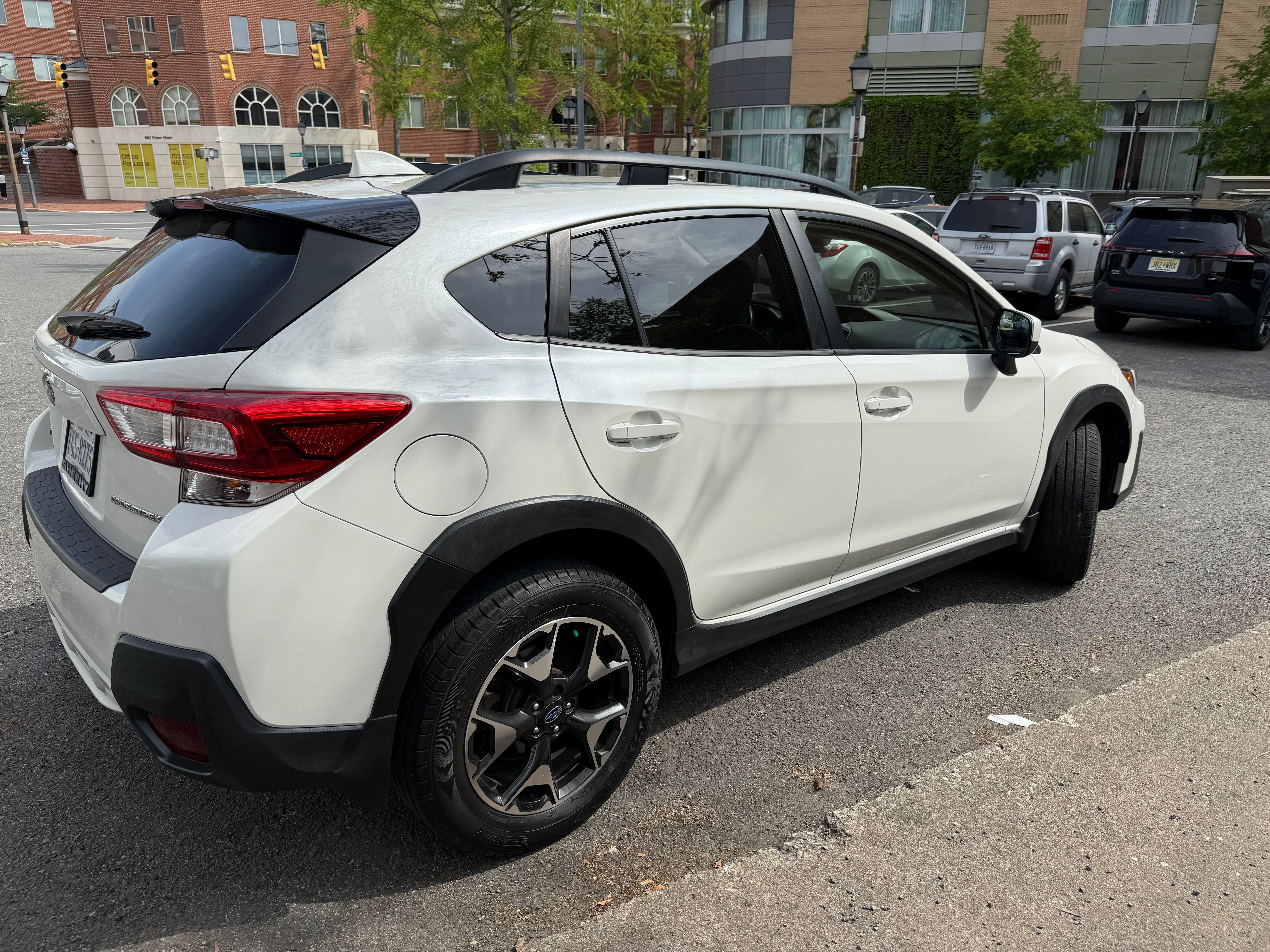 Used 2019 Subaru Crosstrek 2.0i Premium AWD/4WD image 1