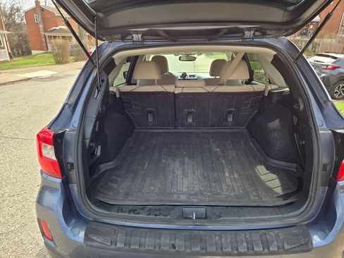 Used 2015 Subaru Outback 2.5i Premium image 8