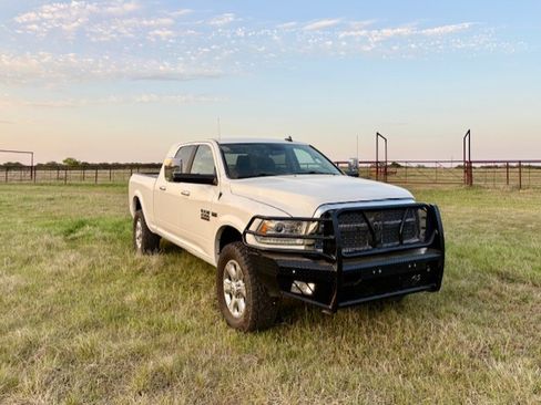 Used 2016 RAM 2500 Laramie w/ Convenience Group image 5