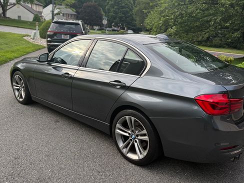 Used 2016 BMW 328i xDrive Sedan AWD/4WD image 5