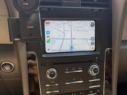 Used 2016 Lincoln Navigator Select image 30