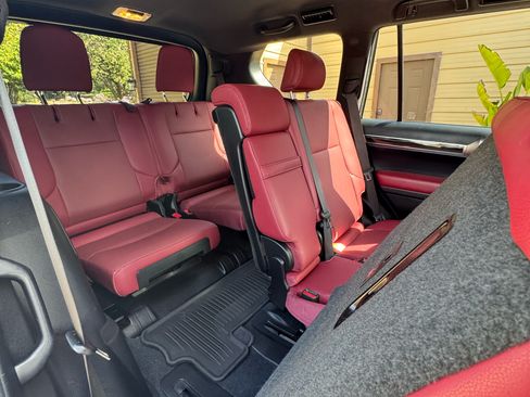 Used 2022 Lexus GX 460 Premium w/ Premium Package image 16